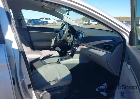 2019 Hyundai Elantra Se из США, поврежденный, VIN KMHD74LFXKU782707